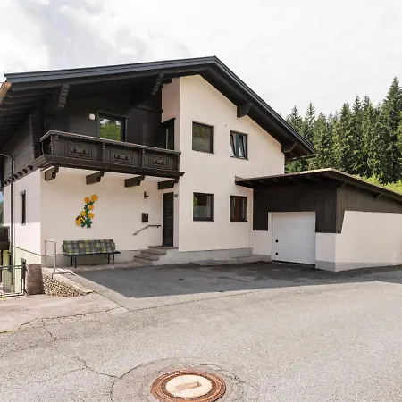 Beautiful Country House With Large Garden And Sauna A Short Distance From The Center And Slopes Kotschach-Mauthen